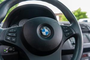 BMW X5 4.8is 2004 года  (NA)